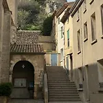 Classe Avec Acces Et Vue Port Apartman *