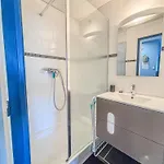 Classe Avec Acces Et Vue Port Apartman *