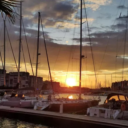 Apartmán Face Au Port, Place De Parking, Boite A Cles Gruissan
