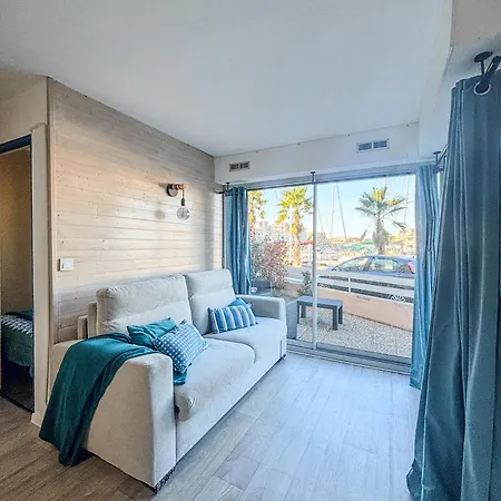 Classe Avec Accès Et Vue Port Appartement Gruissan
