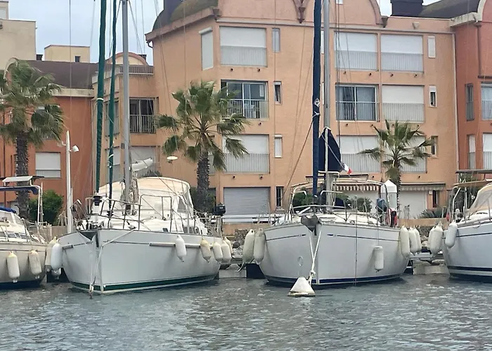 Avec Vue Sur Le Port グリュイッサン