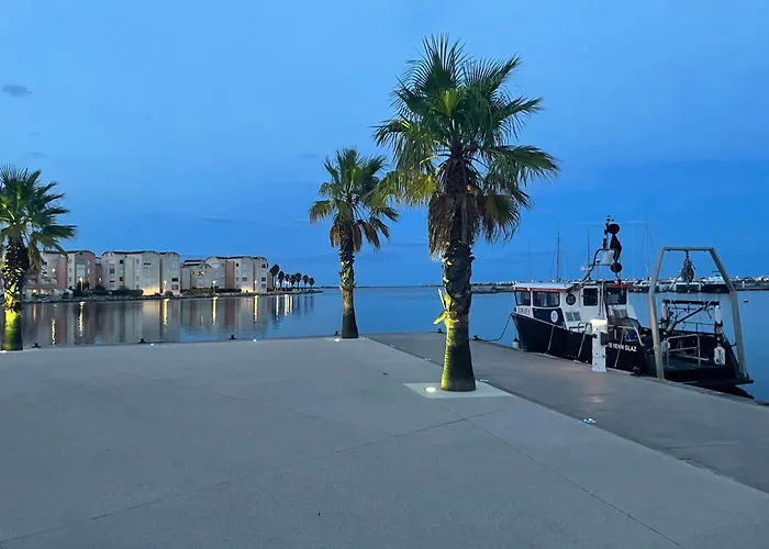 Avec Vue Sur Le Port 公寓 *